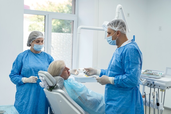 Implant Retained Dentures For Better Chewing Function